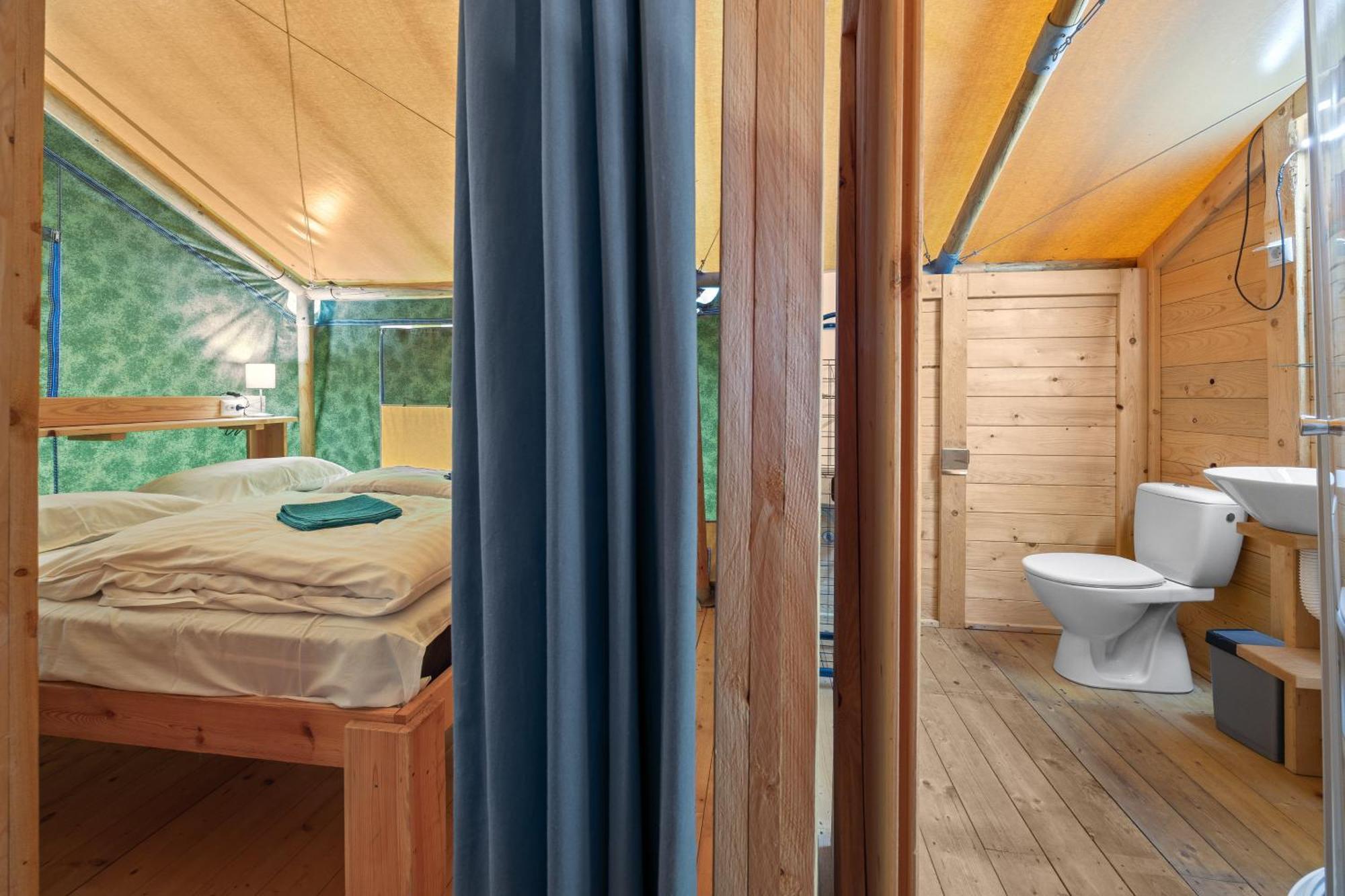 Easyatent Safari Tent Polari Kompleks wypoczynkowy