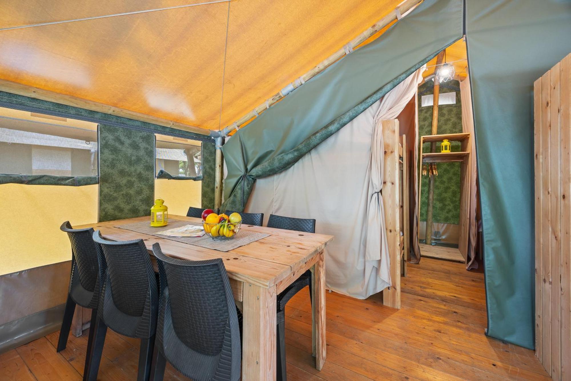 Easyatent Safari Tent Polari Kompleks wypoczynkowy *