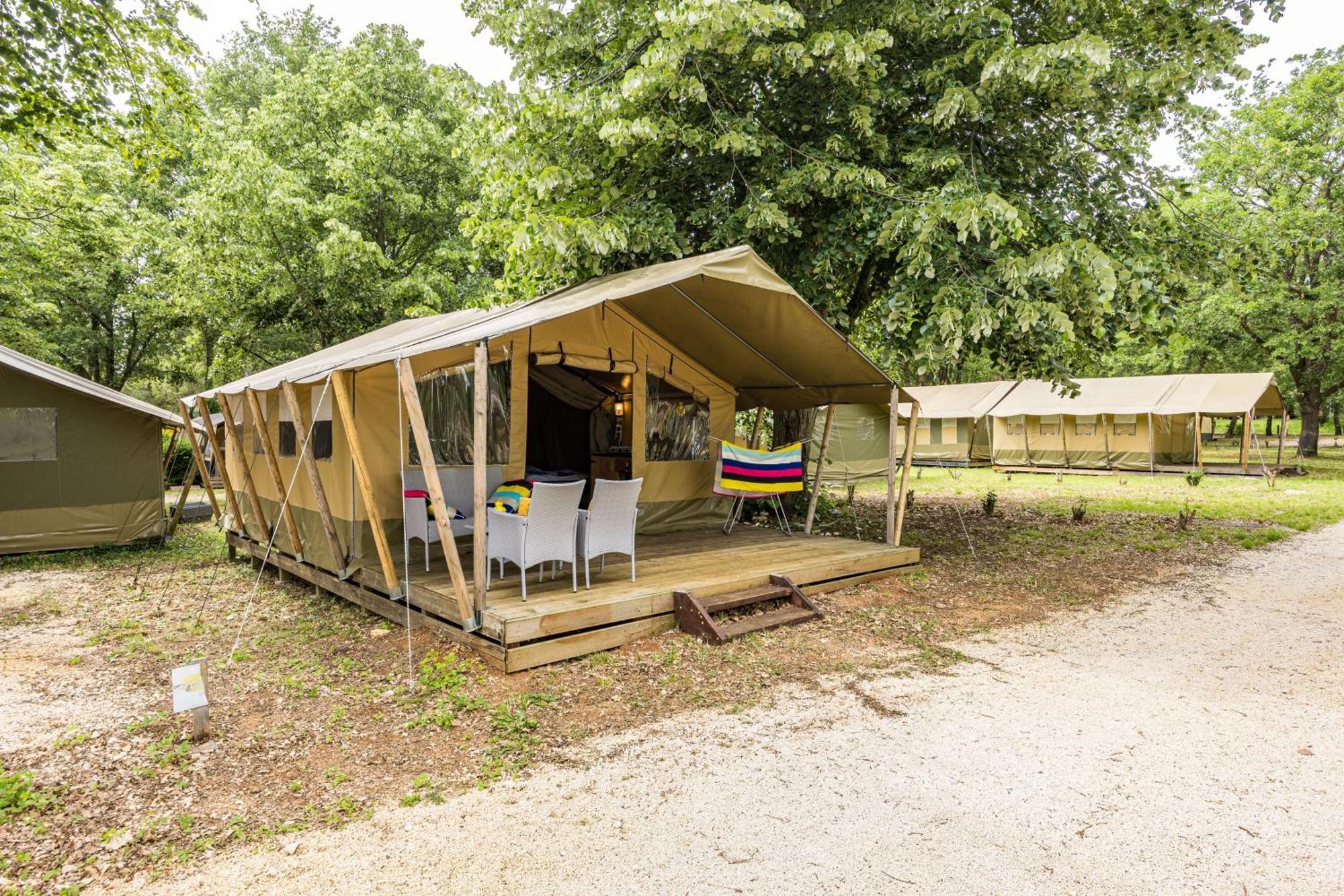 Easyatent Safari Tent Polari Kompleks wypoczynkowy *