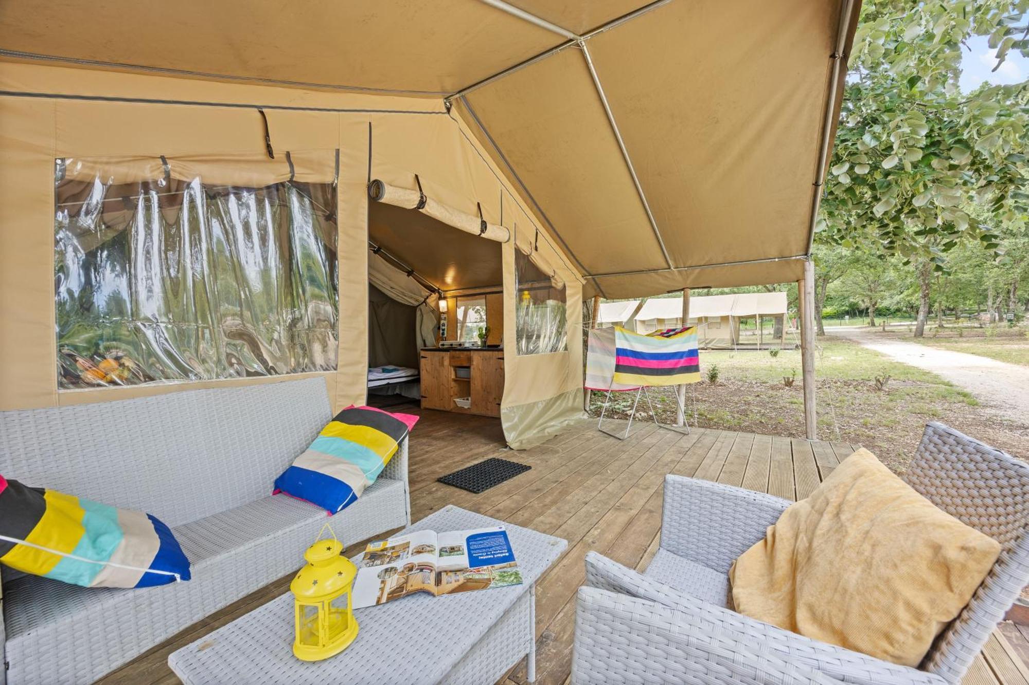 Easyatent Safari Tent Polari Kompleks wypoczynkowy